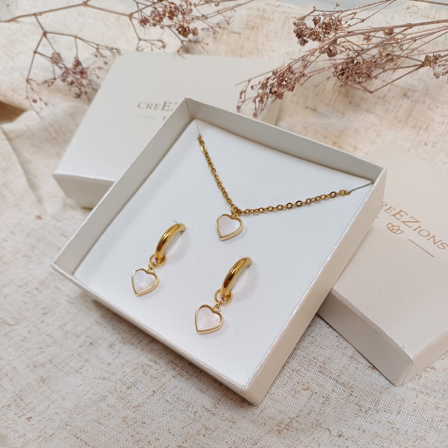 Giftset oorbellen en ketting met hartje