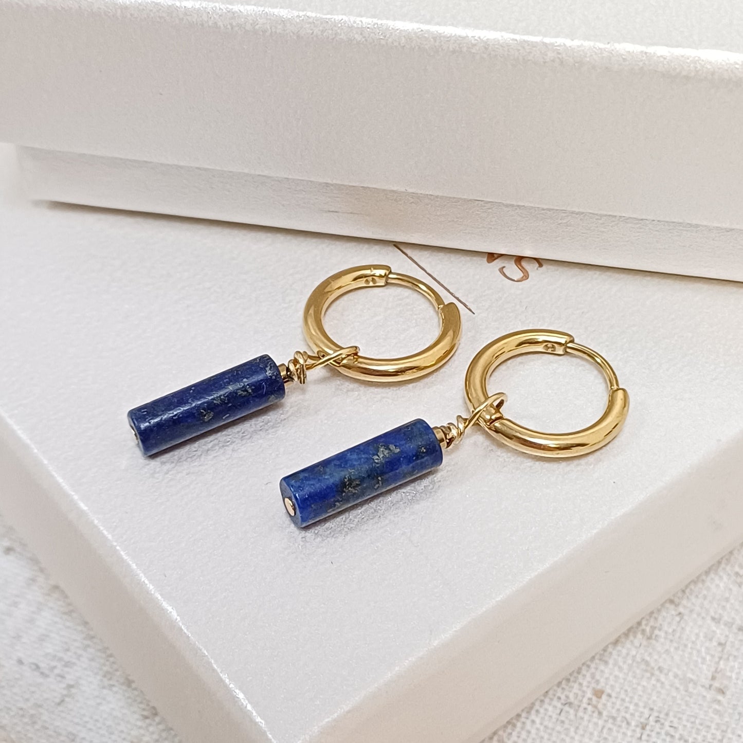 CreEZions oorbellen met hanger van donkerblauwe Lapis Lazuli