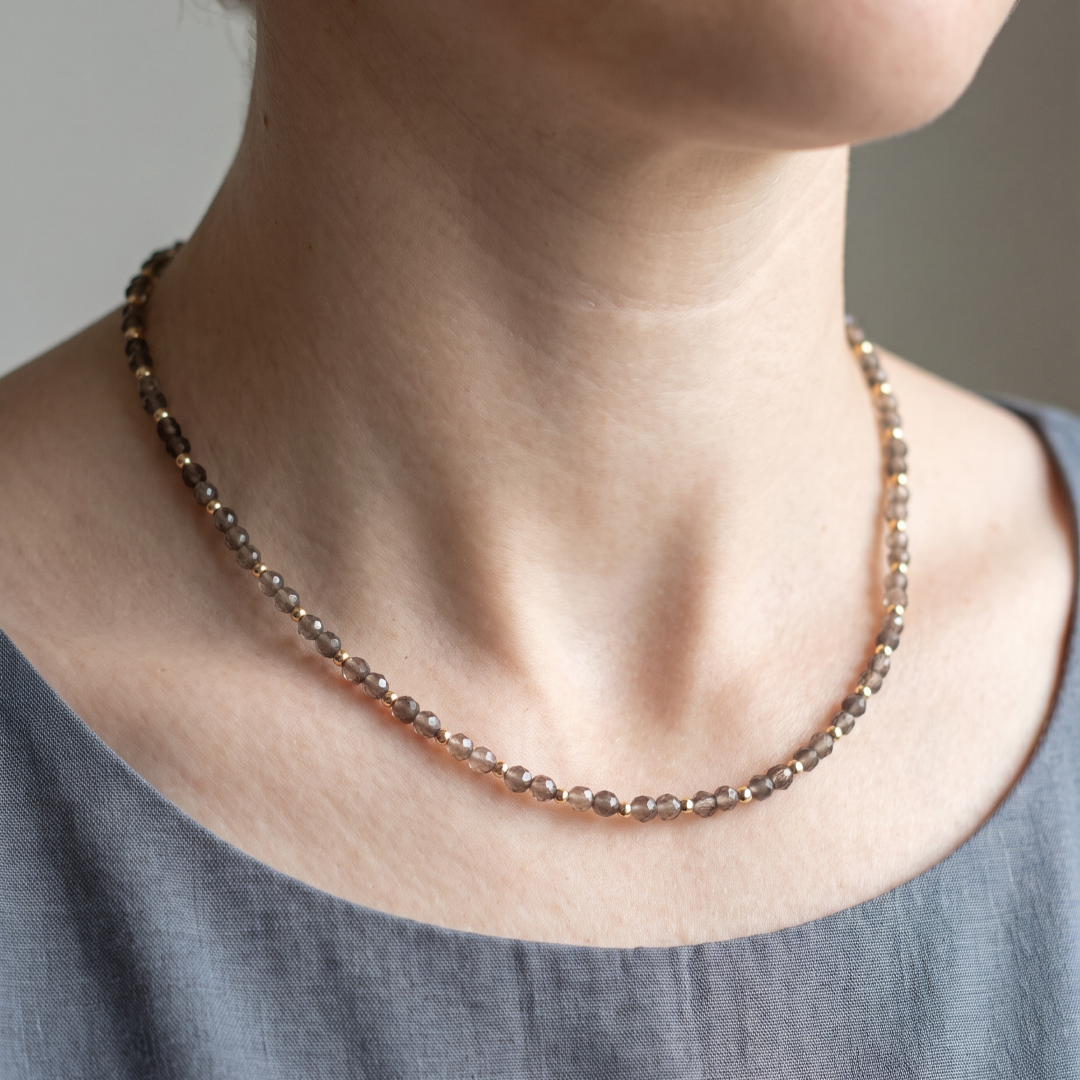 Ketting met rookkwarts en gold filled of 925 sterling zilveren kralen