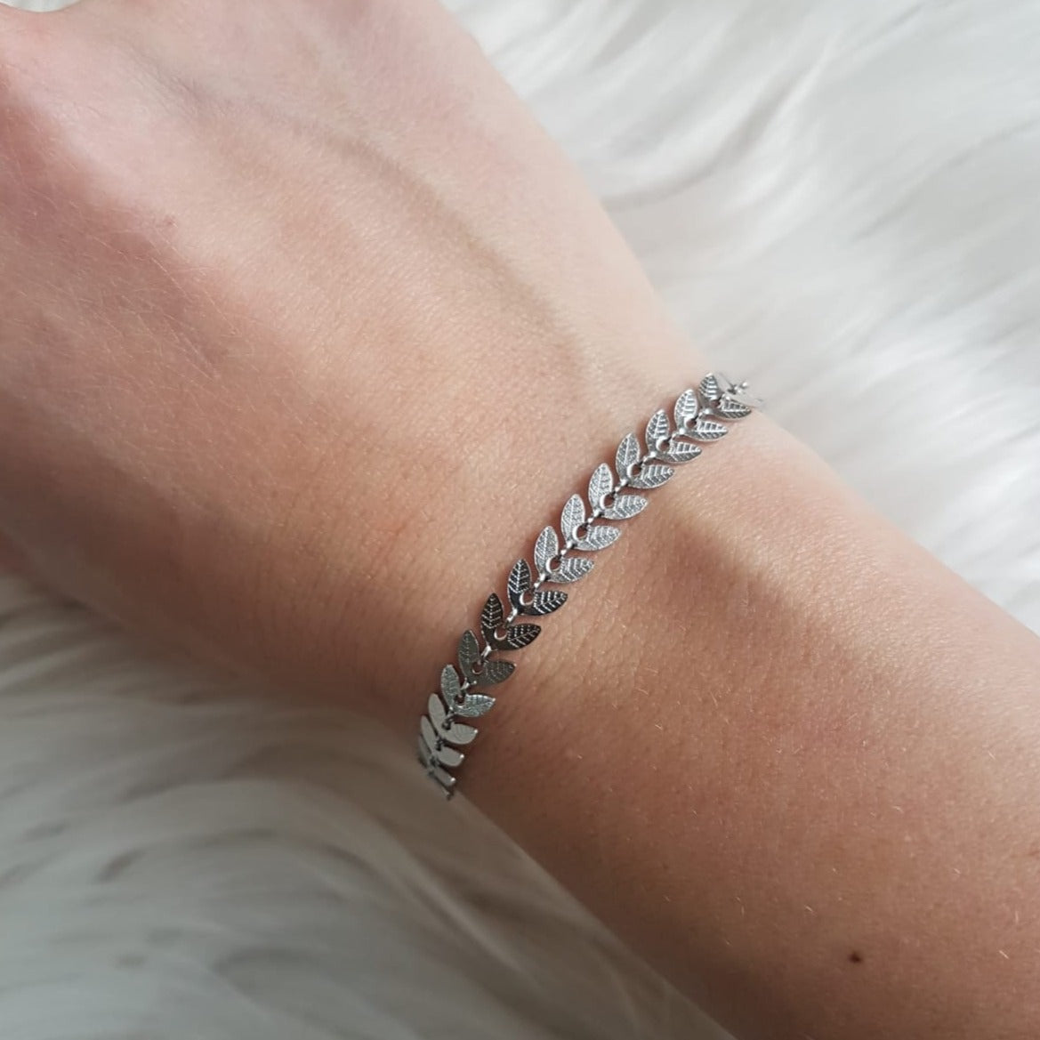 Stainless steel armband met blaadjes (zilver)