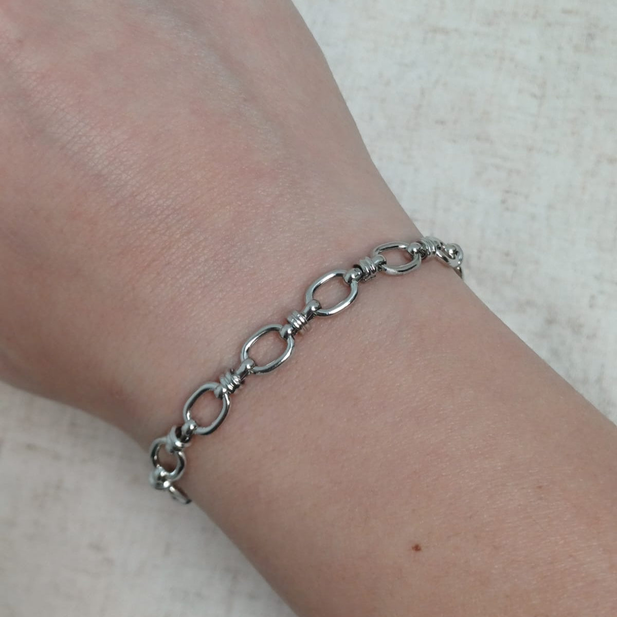 CreEZions RVS armbandje met grove geschakelde schakels