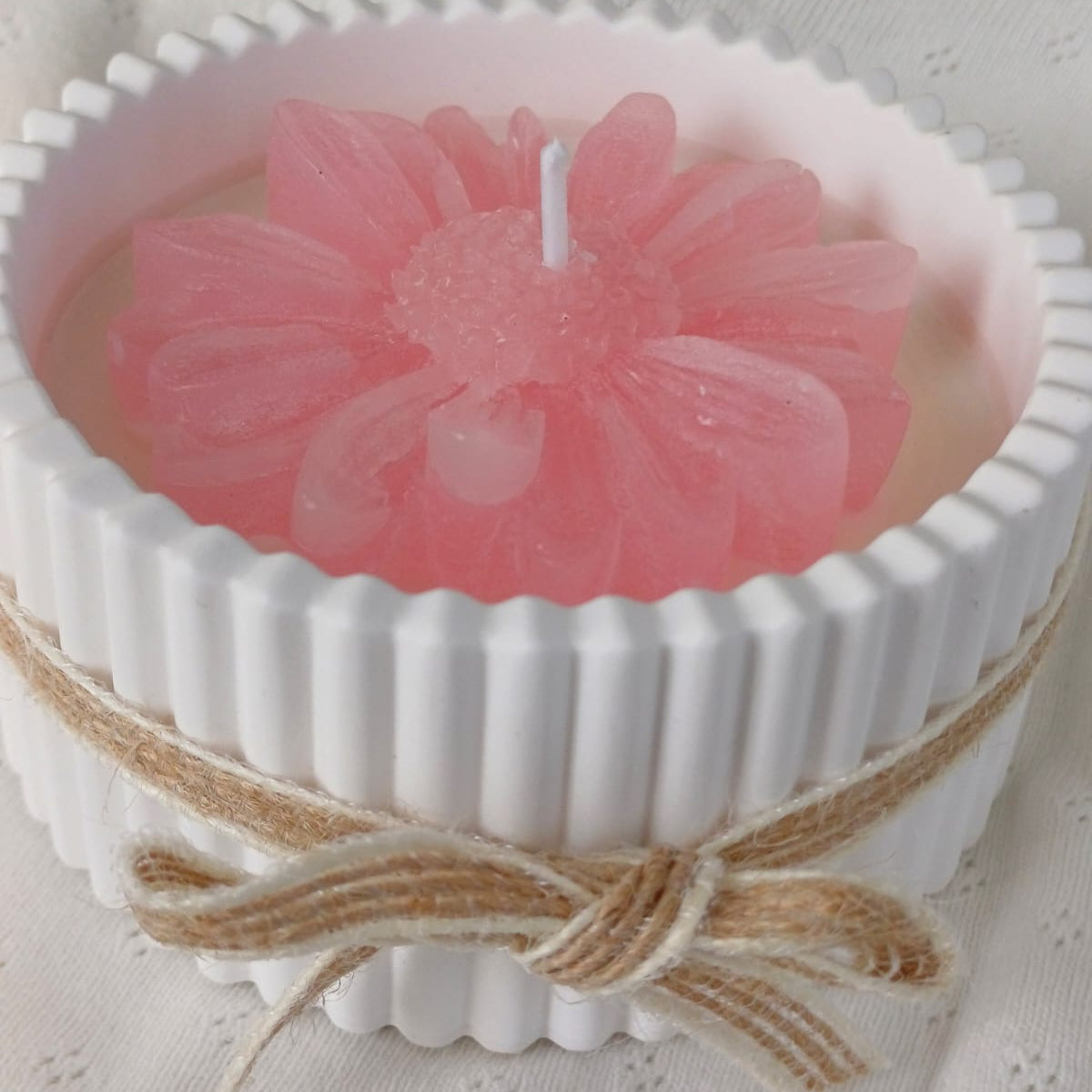 CreEZions geurkaars met roze bloem