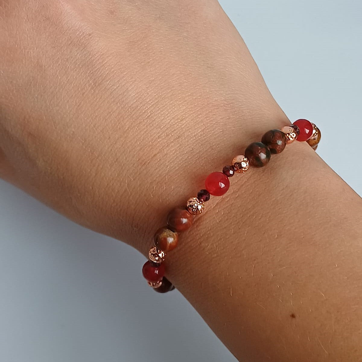 Unieke armband met red marble, jaspis en roségoud
