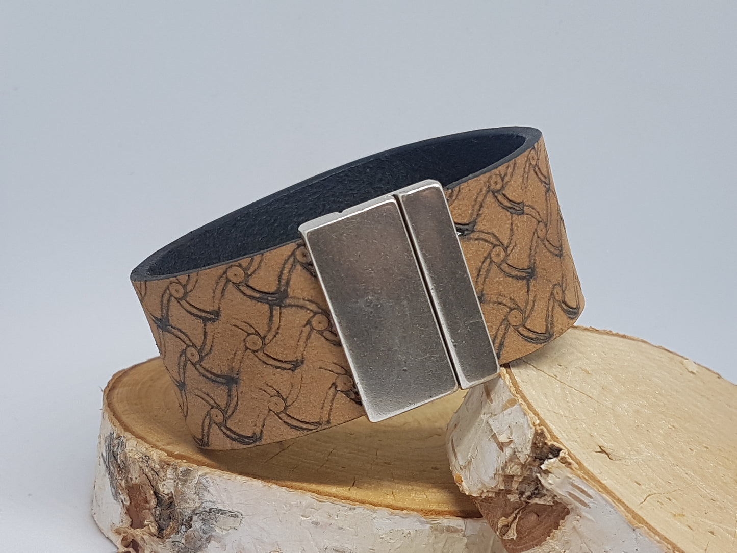 Leather bracelet brown with print