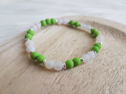 Kralenarmband met Opaal en groene glaskralen