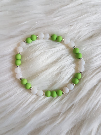 Bead bracelet with Opal and green glass beads