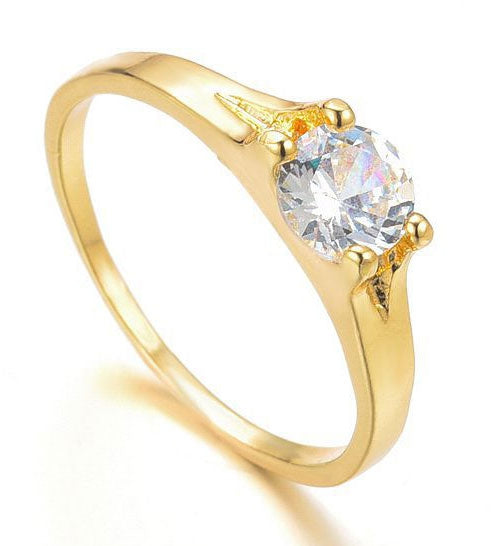 Ring with Zirconia gold