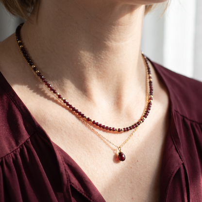 Ketting met granaat hanger – gold filled of 925 sterling zilver