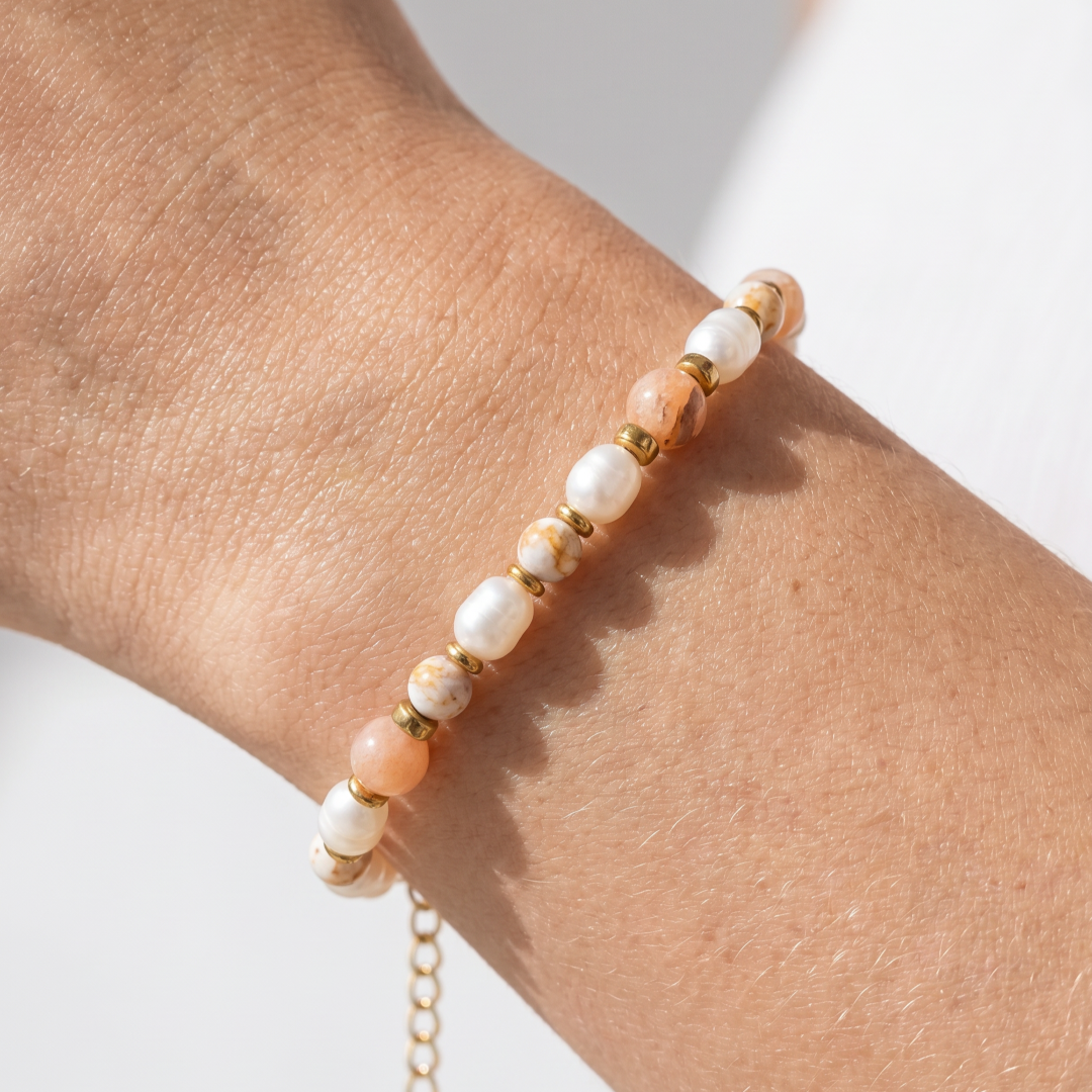 Armband met Zonnesteen, schelpkralen en zoetwaterparels