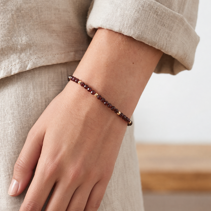 Armband met verfijnde granaat