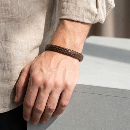 Bruine gevlochten leren heren armband