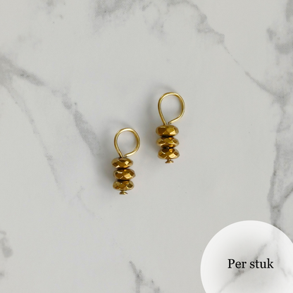 Mix & match bedel met bewerkte hematiet kraaltjes