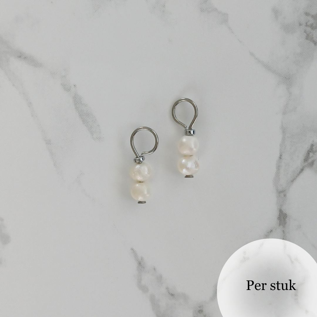 Mix & match bedel met kleine zoetwaterpareltjes zilverkleur