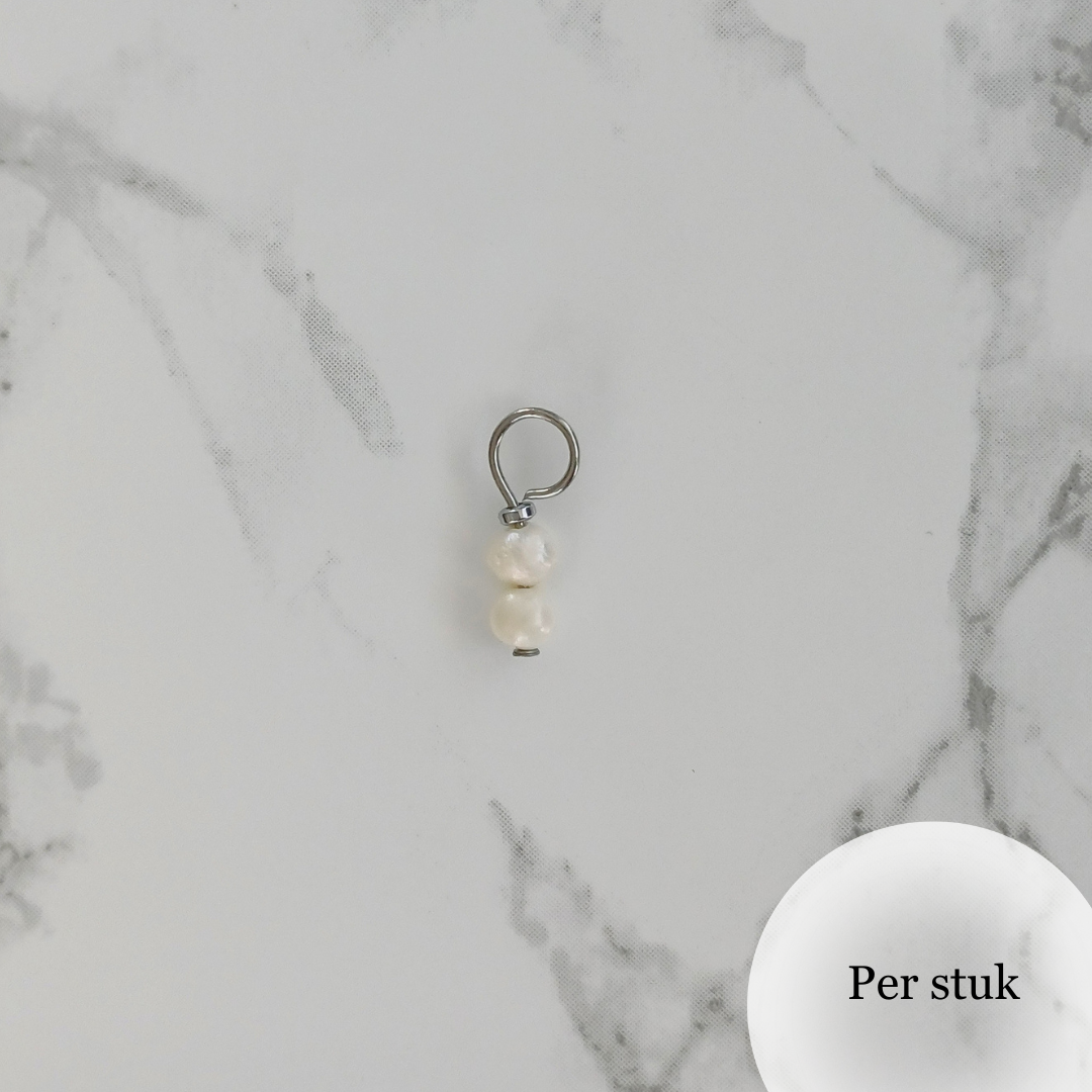 Mix & match bedel met kleine zoetwaterpareltjes zilverkleur