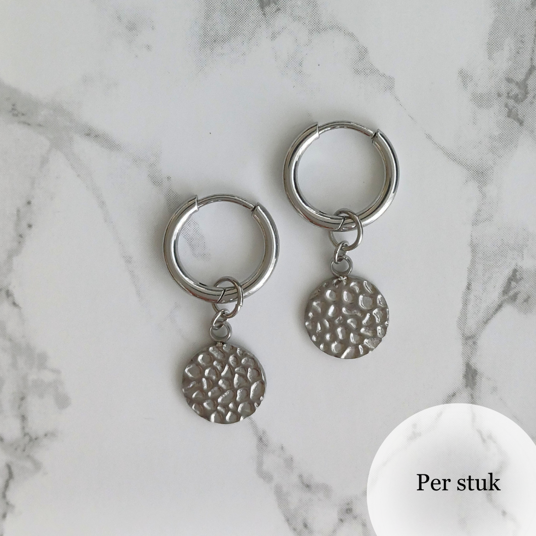 Mix & match bedel met bewerkt rondje zilverkleur