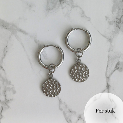 Mix & match bedel met bewerkt rondje zilverkleur