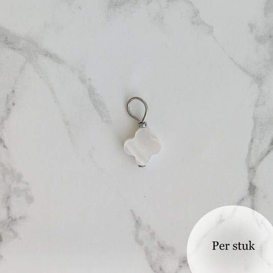 Mix & match bedel met schelp klavertje zilverkleur