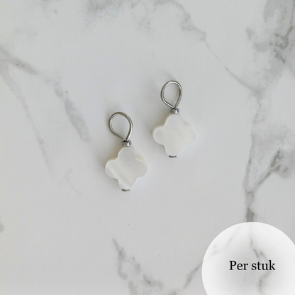 Mix & match bedel met schelp klavertje zilverkleur