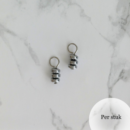 Mix & match bedel met stijlvolle hematietkraaltjes zilverkleur