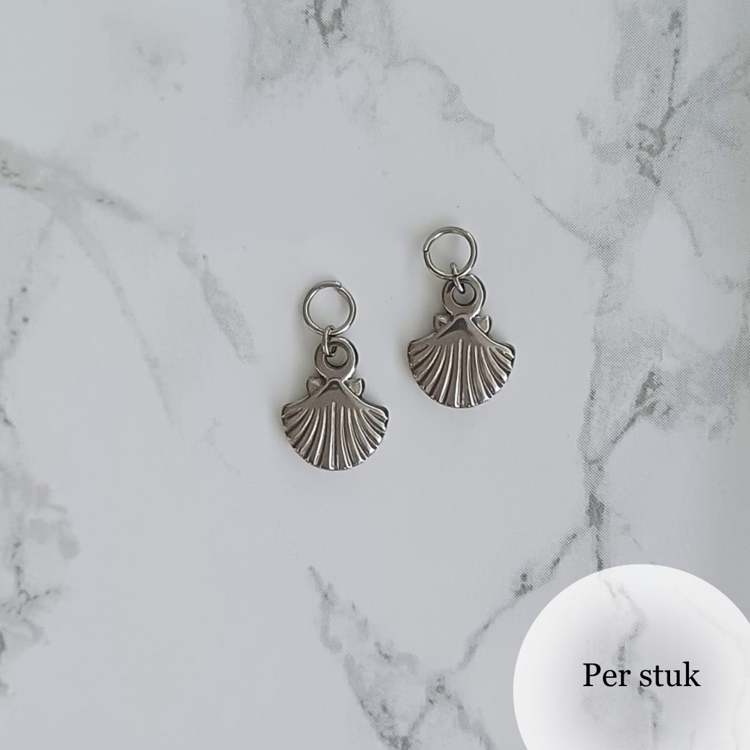 Mix & match bedel met RVS schelp zilverkleur