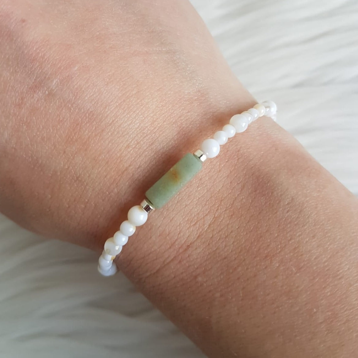 Fijne kralenarmband met schelpkraaltjes en Marmer