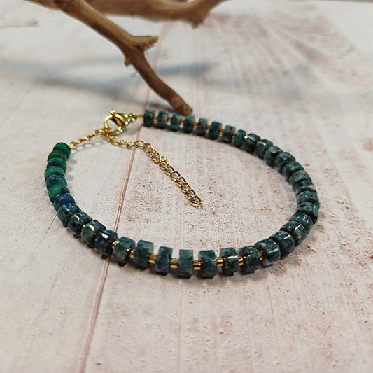 Armband met groene kwarts en gouden details