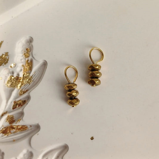 Mix & match bedel met bewerkte hematiet kraaltjes
