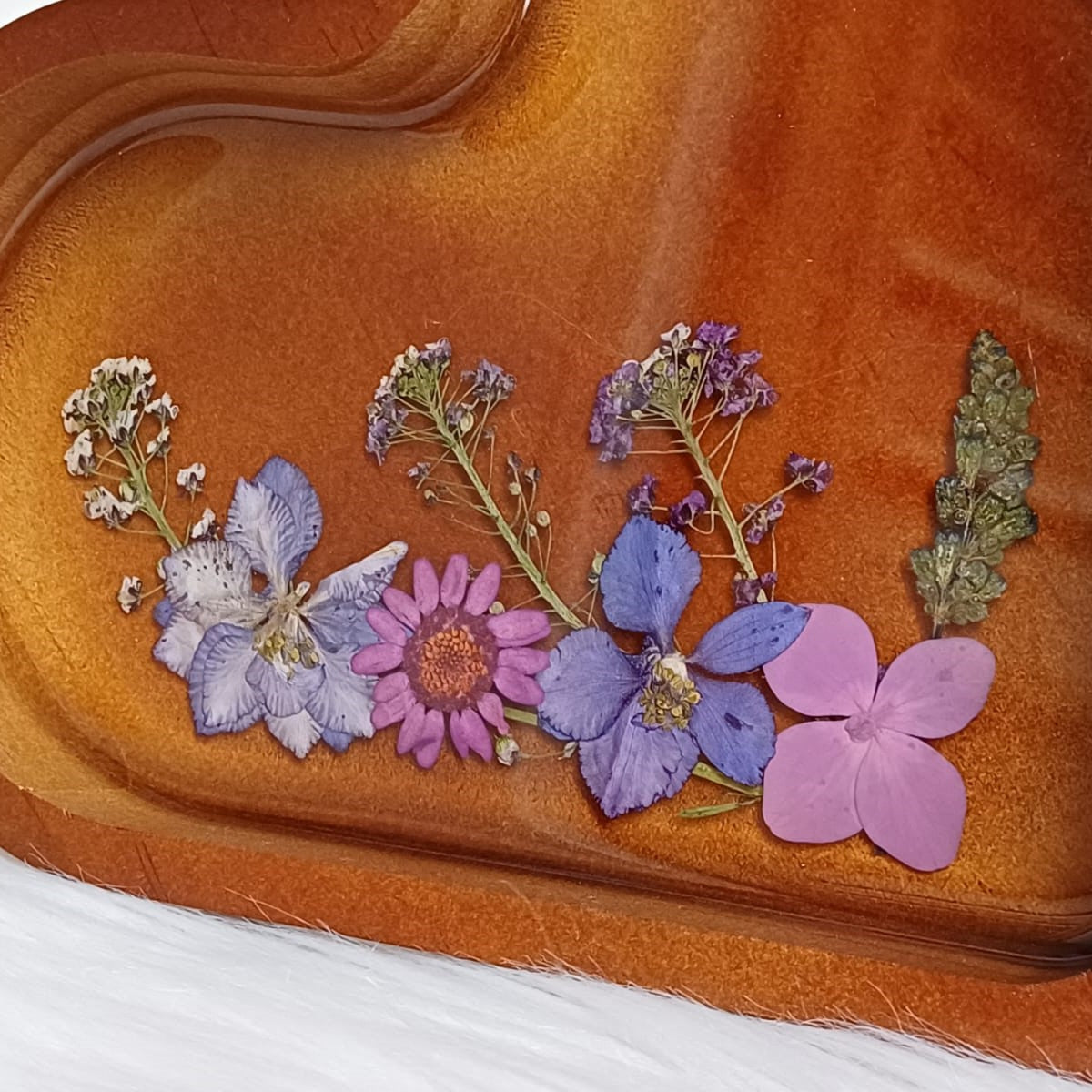 Houten schaaltje hart met bloemen