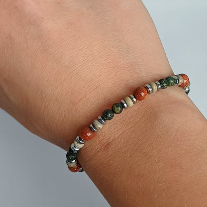 Minimalistische armband met goudsteen en mosagaat – elegant met karakter
