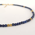 Ketting met lapis lazuli – stijlvolle dames ketting met donkerblauwe kralen