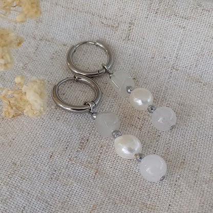 Nieuw Begin – Oorbellen met Maansteen, Witte Kwarts & Zoetwaterparel