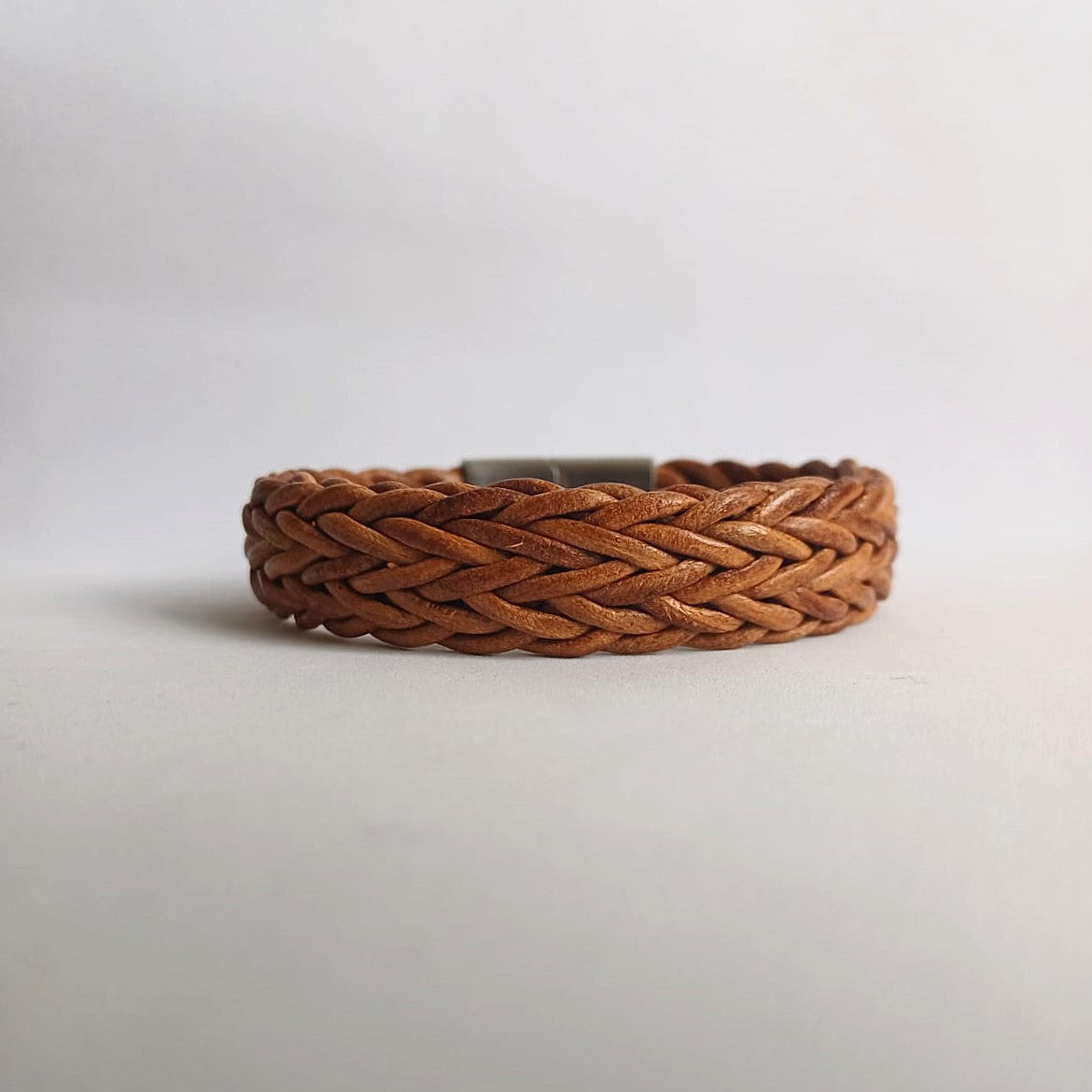 Herenarmband van verfijnd gevlochten echt leer