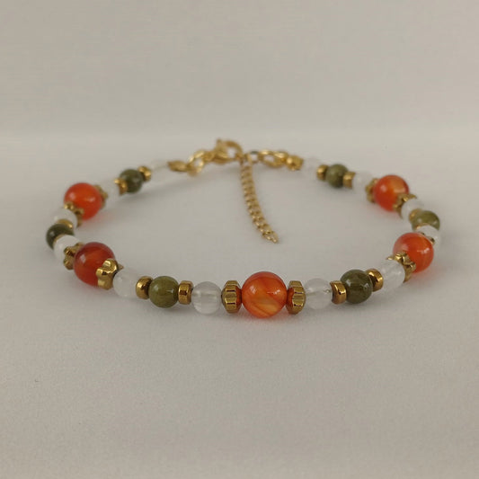 Armband met carneool, witte kwarts en olijfgroene marmer