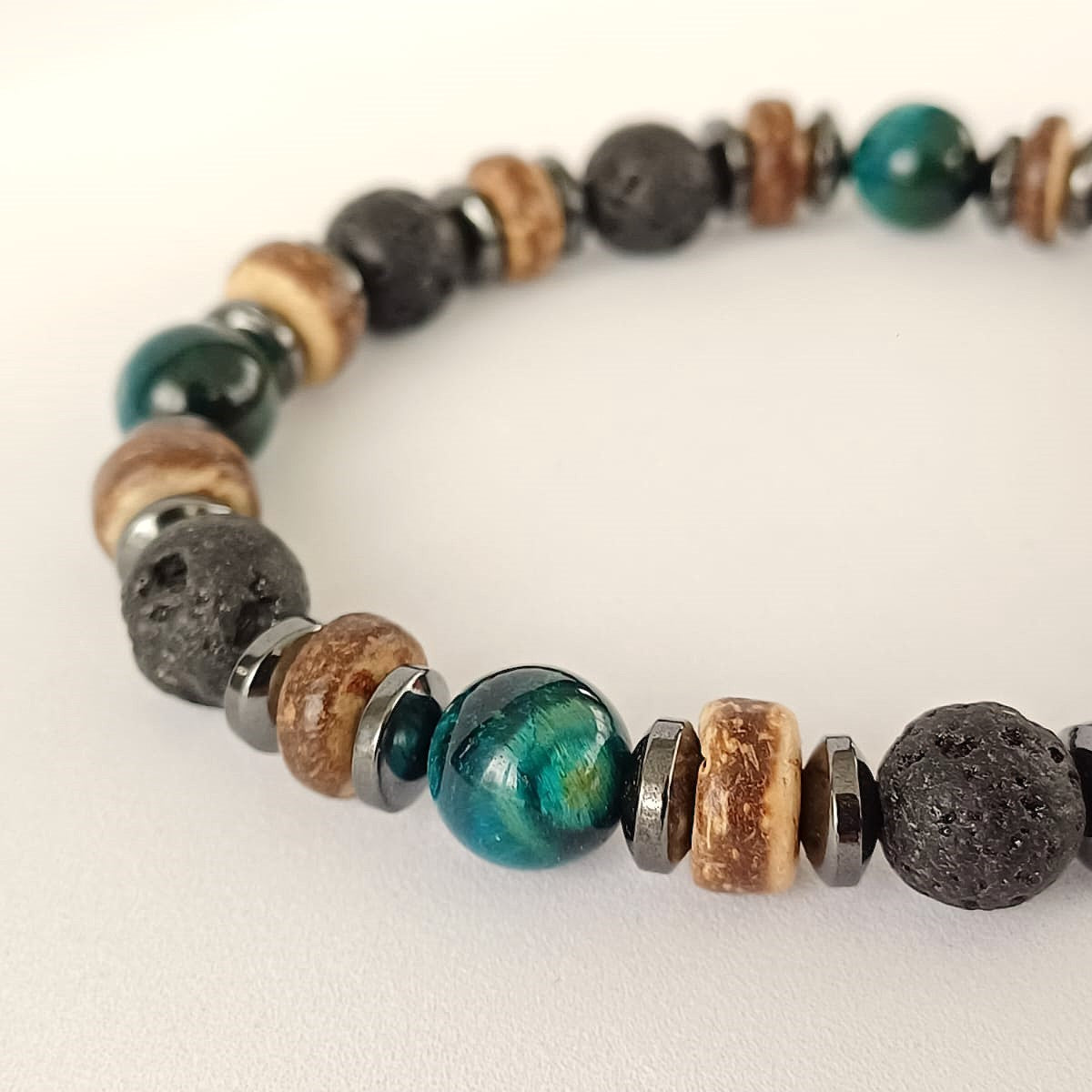 Herenarmband met lavasteen, blauwe agaat en houten kralen