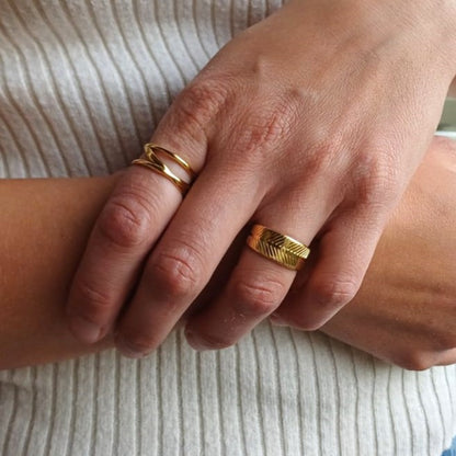 CreEZions RVS ring veer