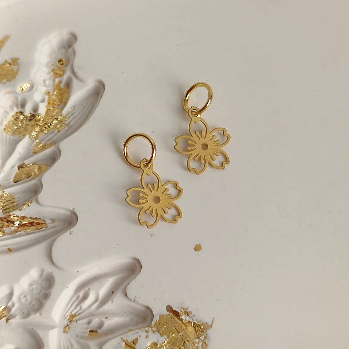 Mix & match bedel met verfijnd bloemetje