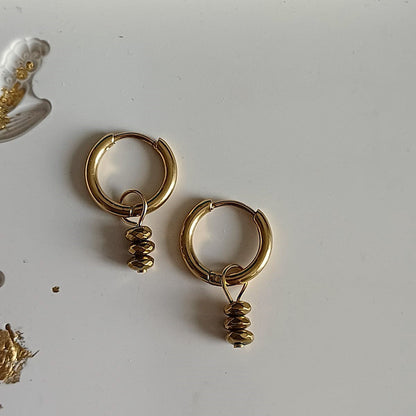 Mix & match bedel met bewerkte hematiet kraaltjes