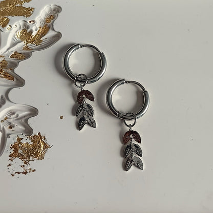 Mix & match bedel met zilverkleurig bladdesign
