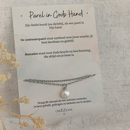 Parel in Gods Hand - Ketting met Zoetwaterparel & Hematiet