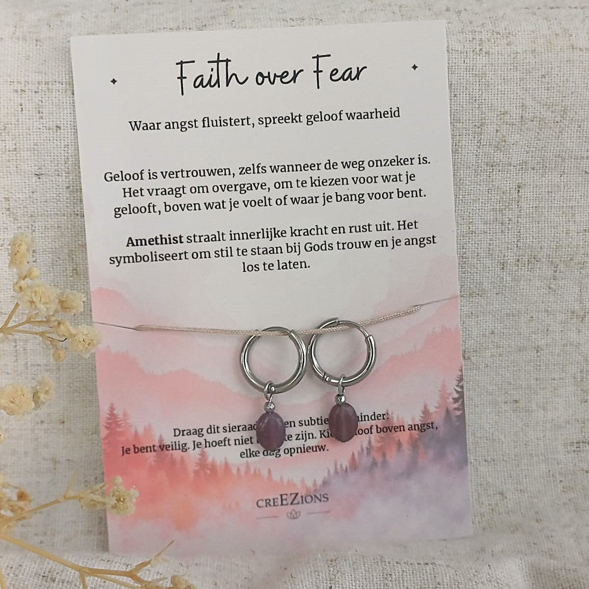 Faith over Fear - Oorbellen met Amethist